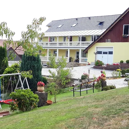 Naturlounge Ferienapartments Ines Und Frank Richter * Sebnitz